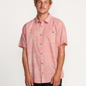 Sundays Short Sleeve Shirt - Dust Red