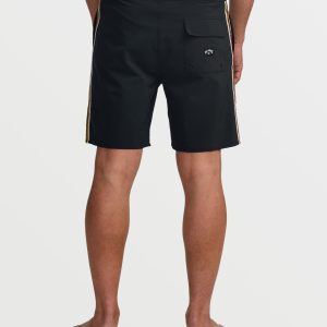 Wategos Lo Tide 19 Boardshorts - Black