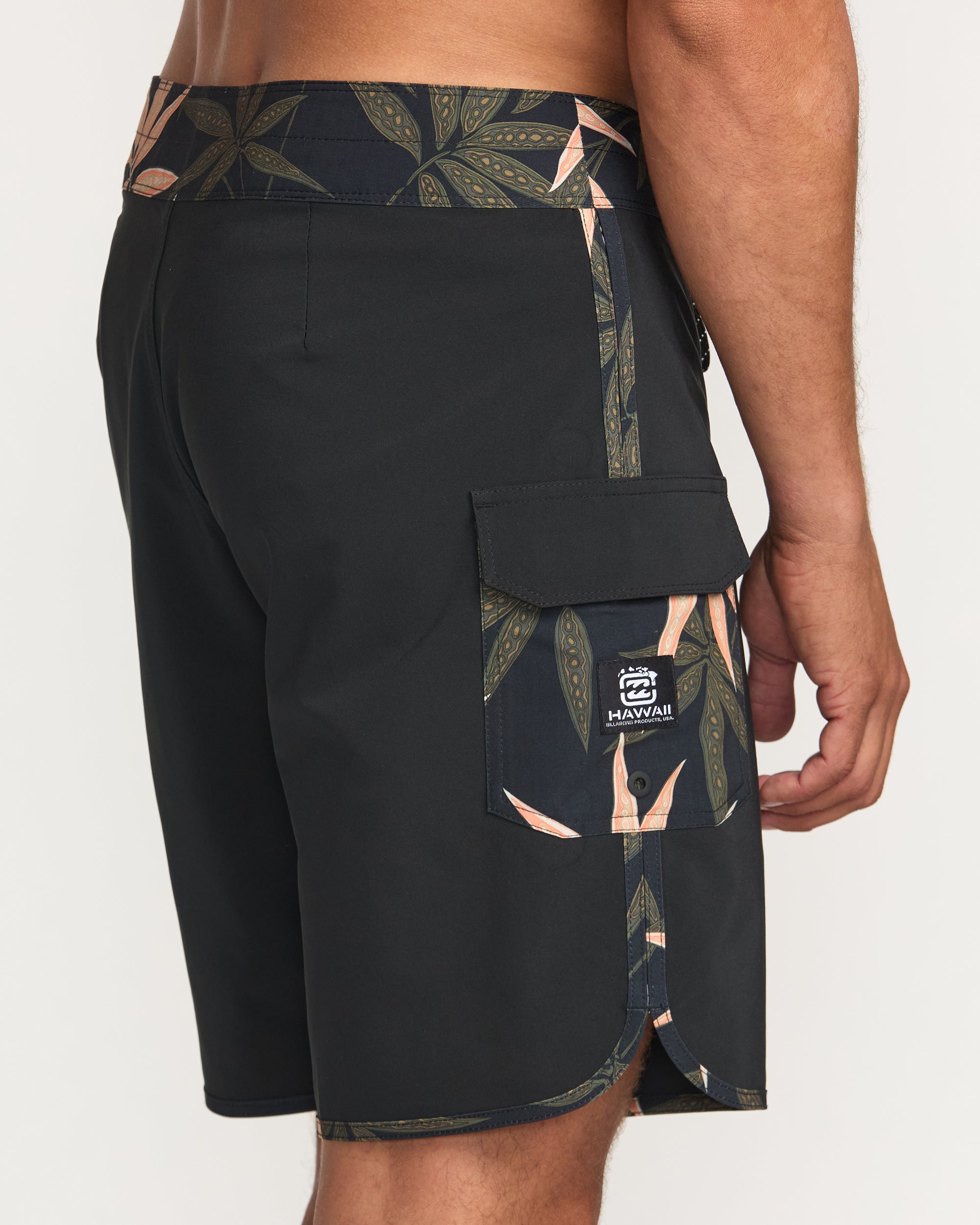 73 Hi Pro Performance 18 Boardshorts - Stealth - Image 5