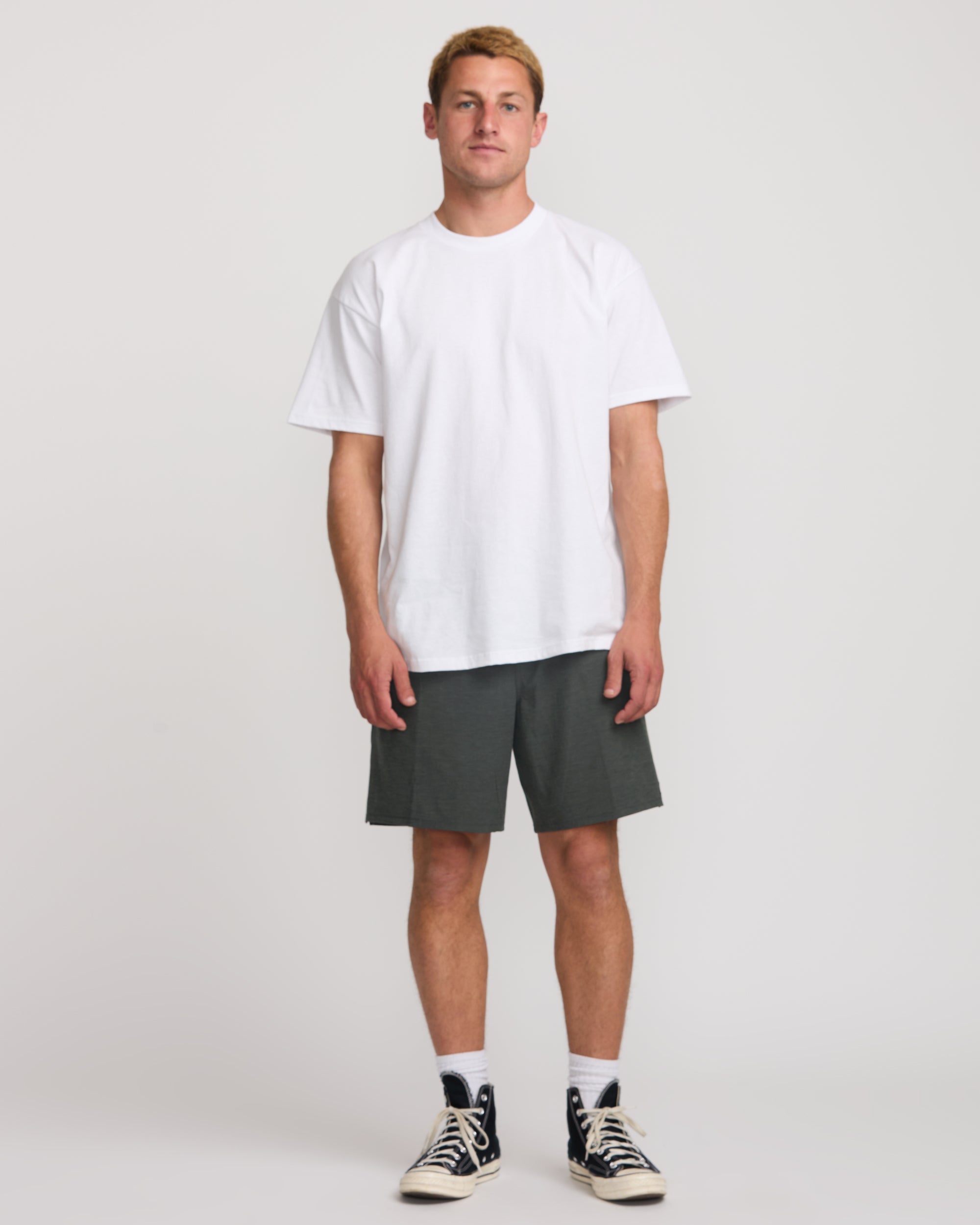 Crossfire Elastic Submersible 18 Hybrid Shorts - Asphalt - Image 5