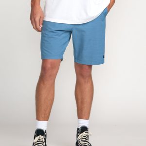 Crossfire Submersible 19 Hybrid Shorts - Carolina Blue