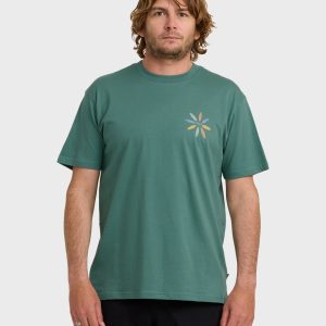 Quiver Premium Short Sleeve T-Shirt - Sage Green