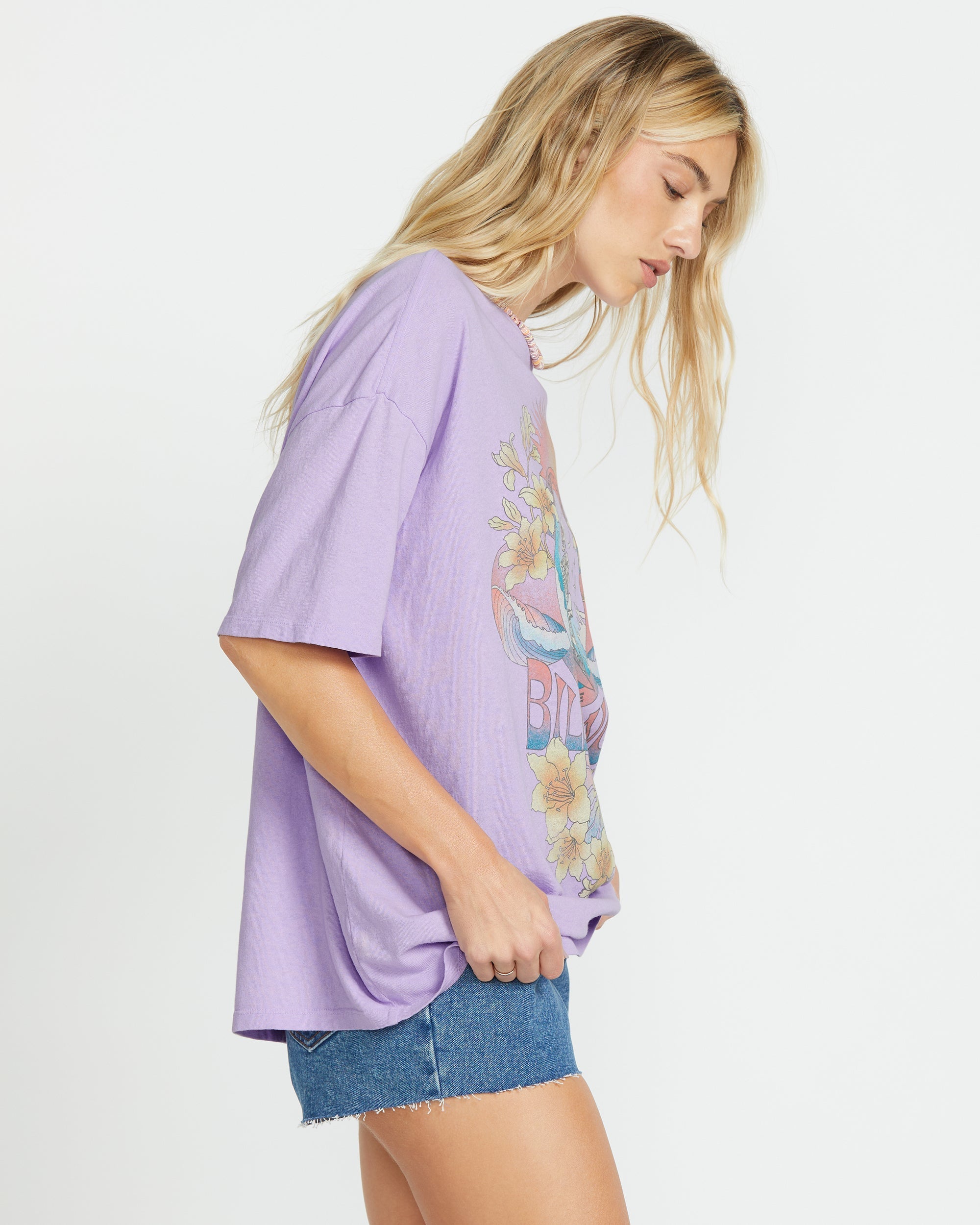 Goes Around Here Tee - Peaceful Lilac - Image 4