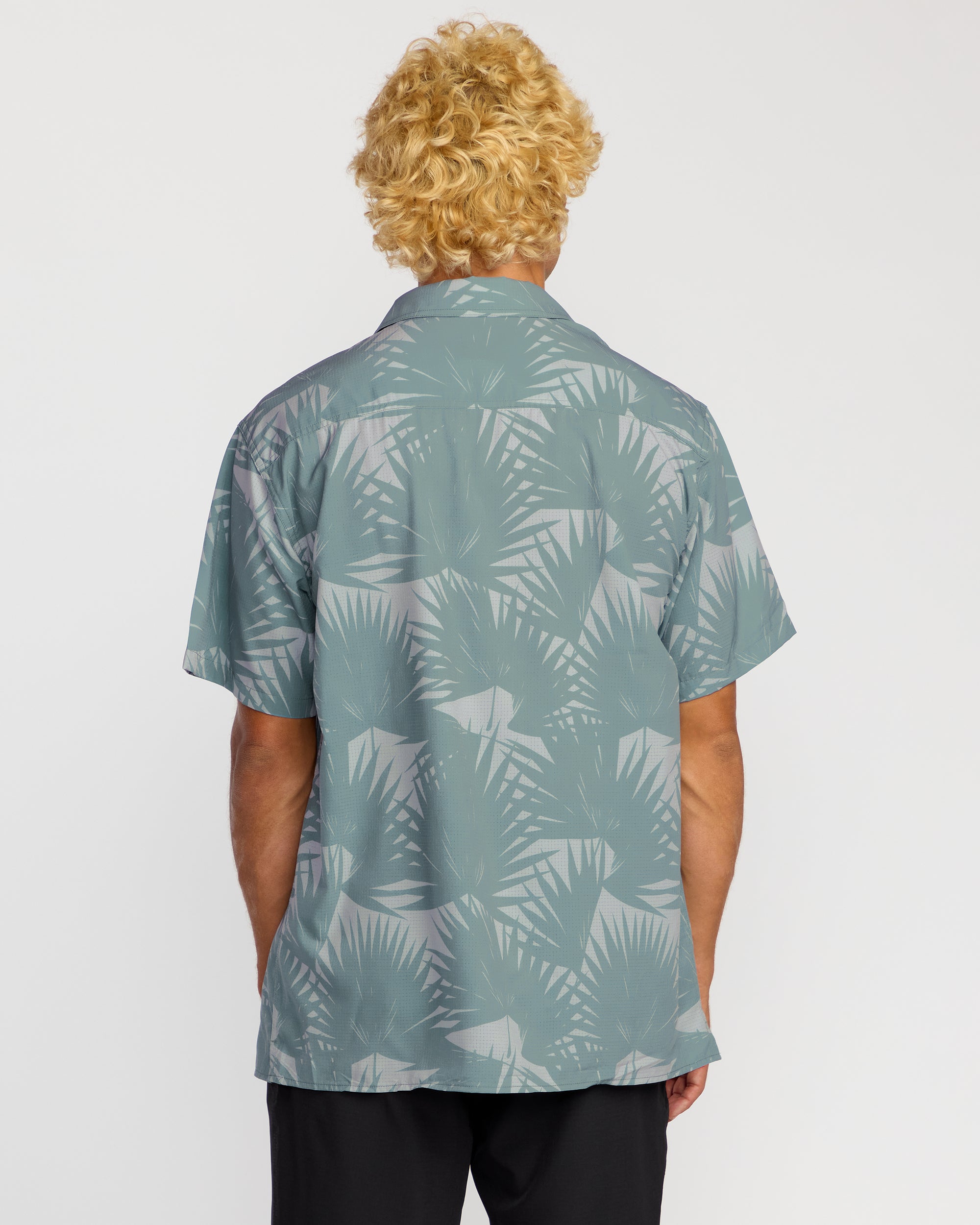 Surftrek Perf Short Sleeve Shirt - Sea Blue - Image 5