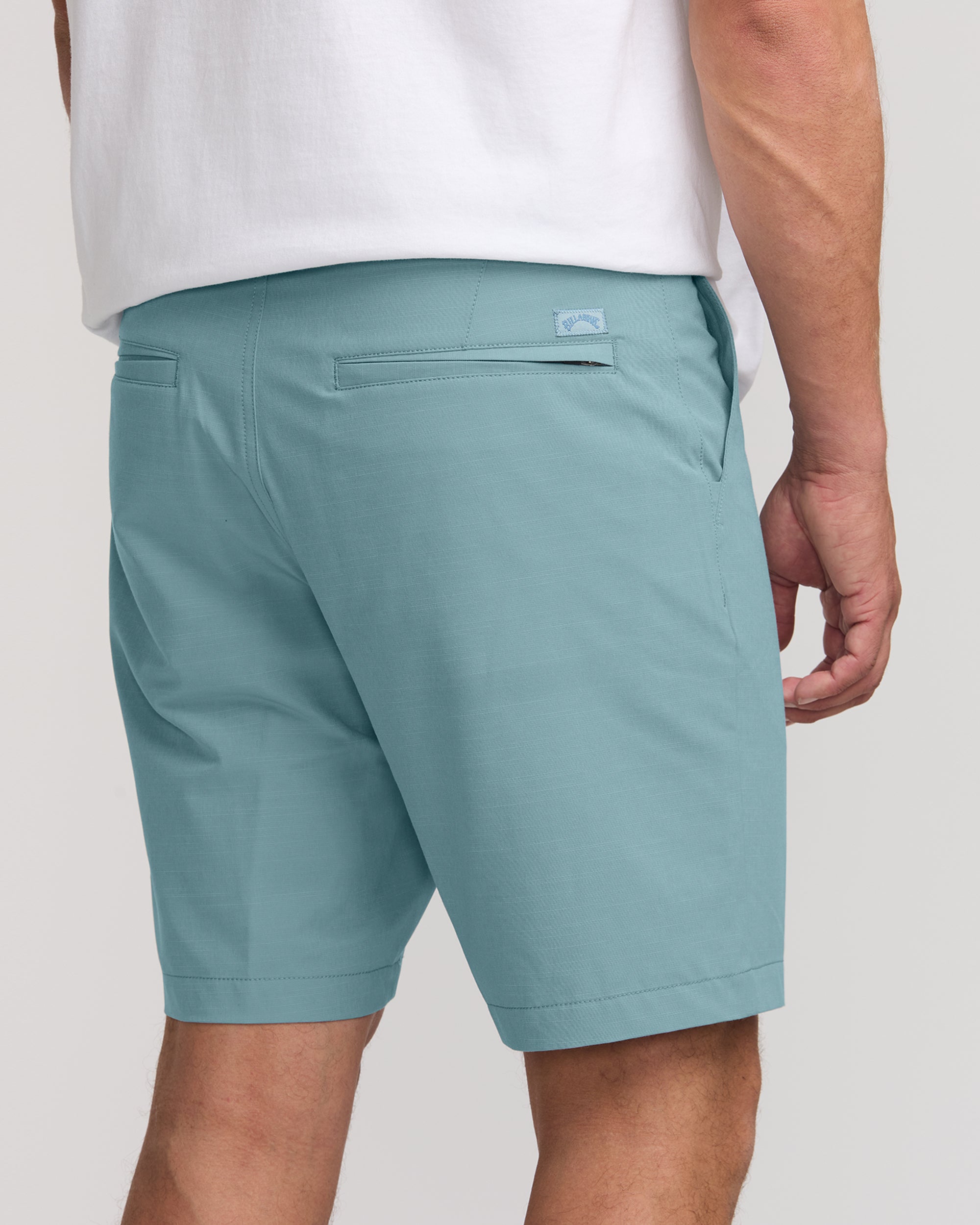 Crossfire Submersible 19 Hybrid Shorts - Glacier Blue - Image 2